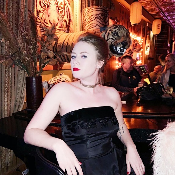 Meet your Posher, Kristin - Picture 1 of 1